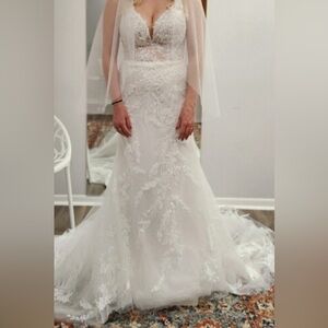 Elegant White Lace Wedding Dress mermaid style